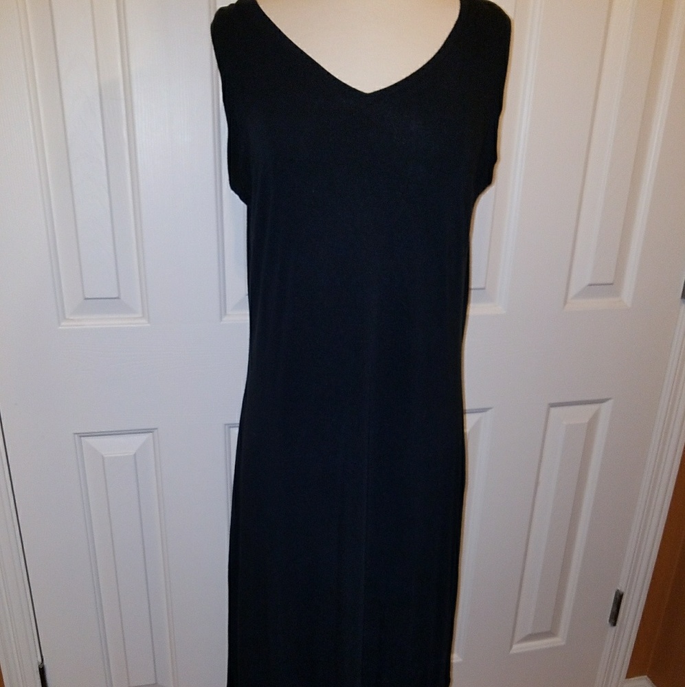 😊Valerie Stevens sport size M, blk maxi